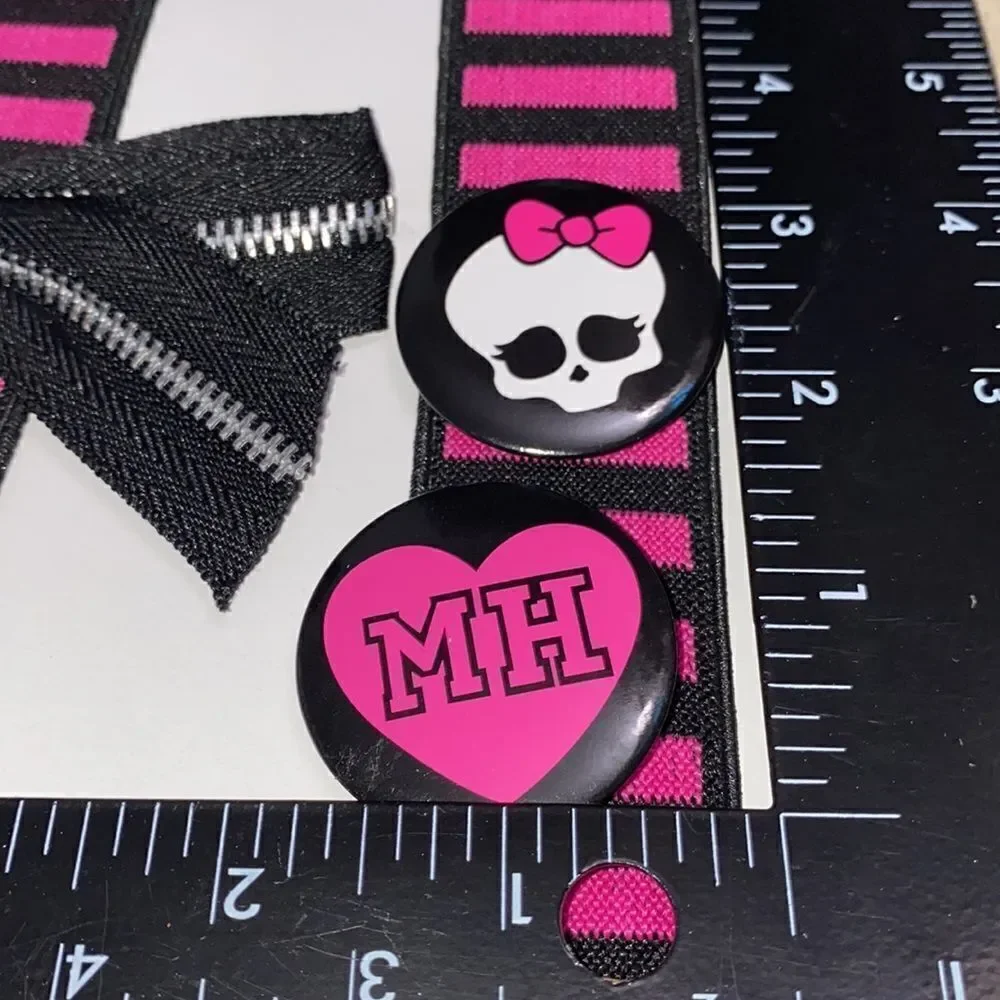 Monster High doll Pink Black Skulls suspenders dress up punk goth cosplay Nwt